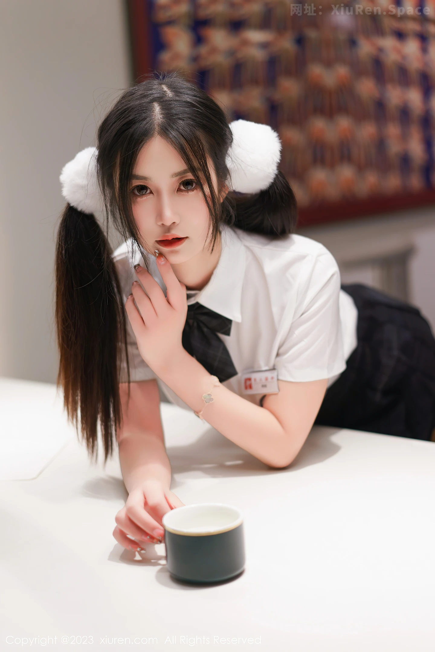 图片[5]-[XiuRen秀人网] 2023.03.10 VOL.6397 laura阿姣 JK制服与黑色短裙加白色情趣内衣性感私房写真集-秀人网官方网站